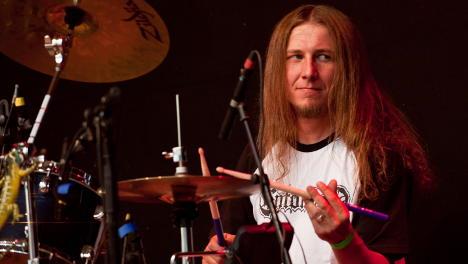 Aextra live am Thunfest