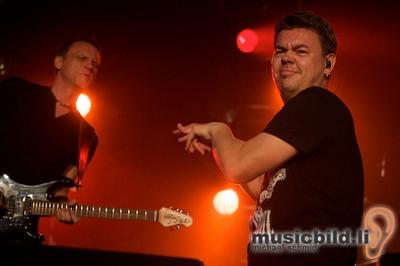 Bernhard live