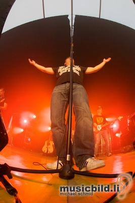 Bernhard live