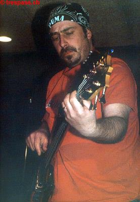 Geniesser am Bass - Gian Lorenz