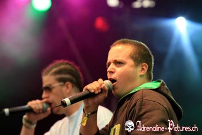Bzar live