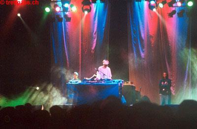 DJ Pult und Bühne am Festival im HB