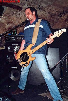 Sänger und Bassist Martin