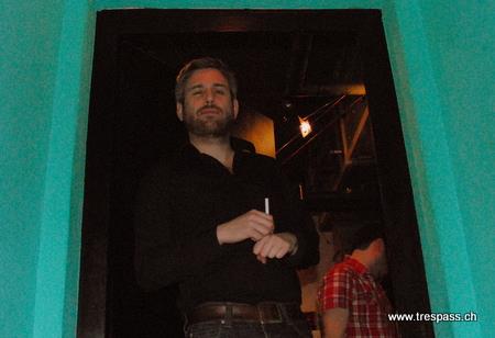 Chris Wicky Minuten vor dem Auftritt backstage - völlig relaxed