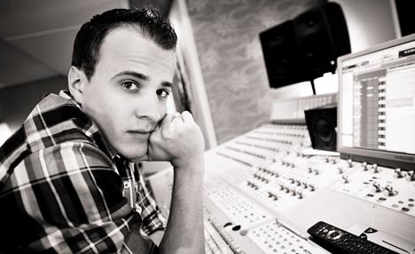 Fraui im Studio