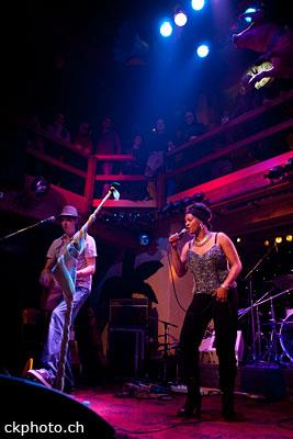 Freda Goodlett live