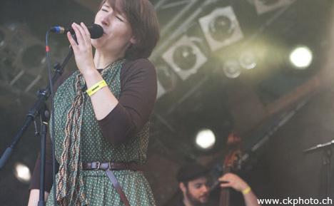 Grey Mole Sängerin Lonna Kelley