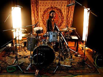 "Da wo alles orange und gemütlich ist..." - Drum im Ground Control
