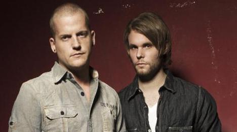 Myron: Chris und Manu