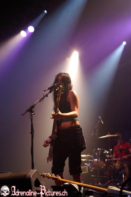 Navel live am Greenfield Festival Interlaken