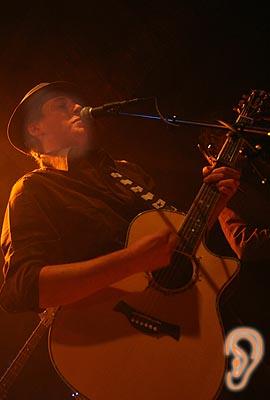 Nils Burri live bei der Plattentaufe in der Alten Taverne Adelboden
