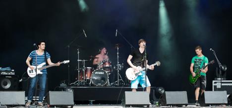 Live: Mighty Bones am OpenQuer Zell 2013