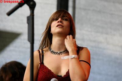 ...von aussen beurteilt: eine absolute Traumfrau!