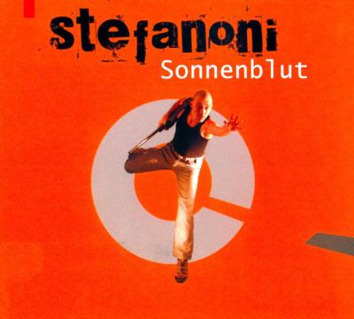 Stefanoni-Cover - Stefanoni hechtet in die Kamera