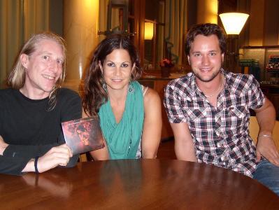 Beim Interview - Monthy mit Tanja und Cyril Camenzind