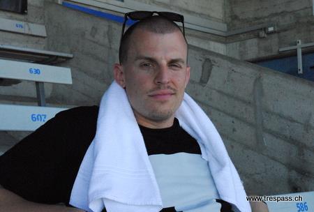 Tommy im Interview auf der Tribüne der Pferderennbahn Frauenfeld
