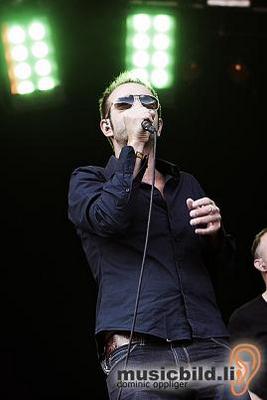 Züri West live